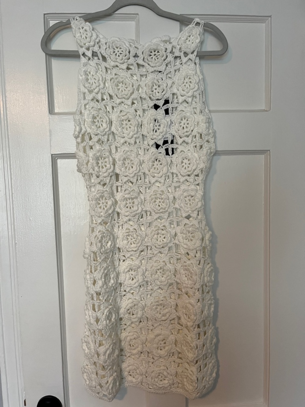 ‼️DELETING 5/11‼️Elliatt Elise high neck crochet mini dress in white NWT SZ S - Picture 3 of 7